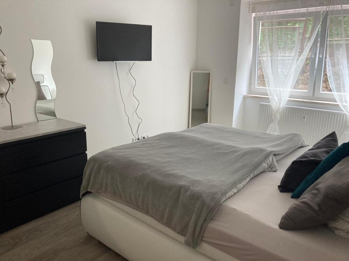 Ferienwohnung Zschopau für Sie vollausgestattet mit Boxspringbett Netflix uvm Exterior foto